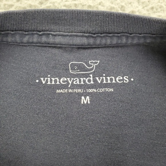Vineyard Vines Shirt Mens Medium Blue Short Sleeve Big Whale Spell Out Logo - Picture 4 of 12
